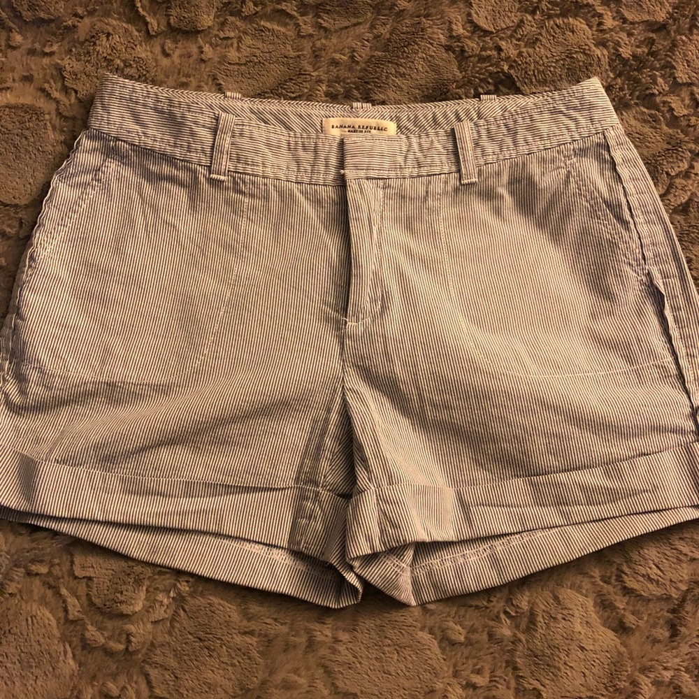 Banana republic Martin fit Navy/White short Size 8